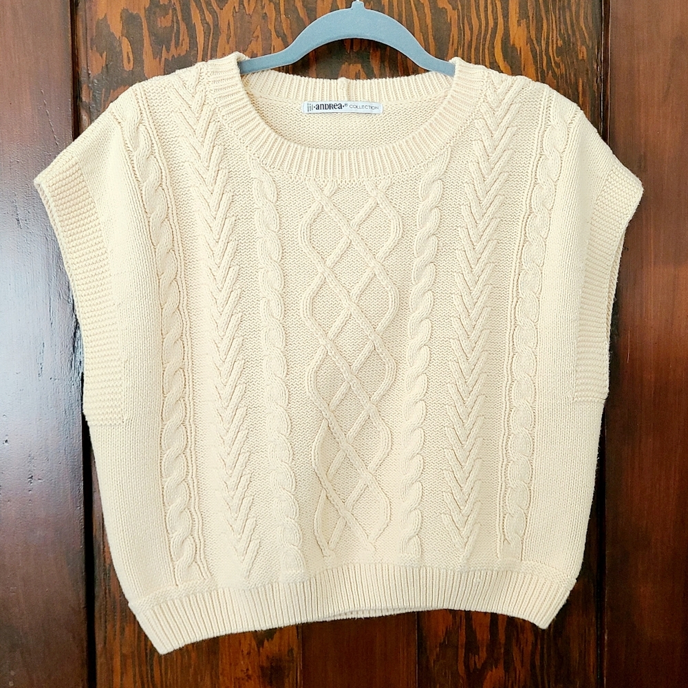 ANDREA Cream Cable Knit Sleeveless Scoop Neck Sweater Vest